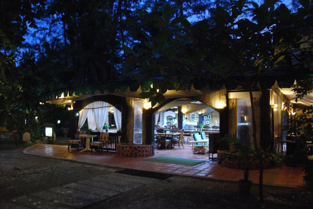 Potipot Gateway Resort Malimanga Екстер'єр фото